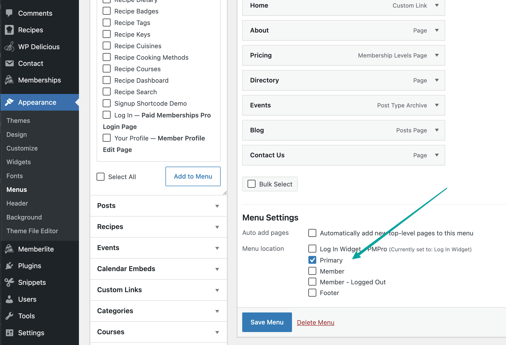 Screenshot of WordPress dashboard menus settings with a teal arrow pointing to the Primary menu location checkbox